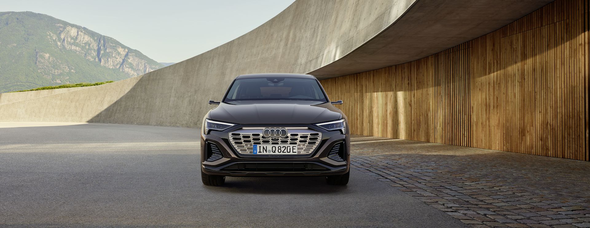 אאודי Q8 Sportback E-tron | Audi - קידמה באמצעות טכנולוגיה